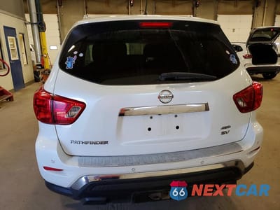 Zdjęcie 6 z 13 samochodu: 2017 NISSAN PATHFINDER SV VIN:5N1DR2MMXHC608646 - miniatura