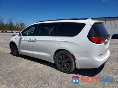 Drugie zdjęcie samochodu z przodu: 2019 CHRYSLER PACIFICA HYBRID LIMITED VIN:2C4RC1N71KR657747 - miniatura
