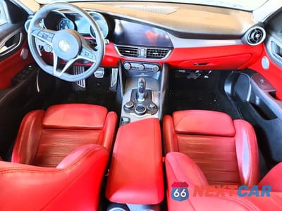 Zdjęcie 8 z 12 samochodu: 2019 ALFA ROMEO GIULIA TI VIN:ZARFAMBN2K7600882 - miniatura
