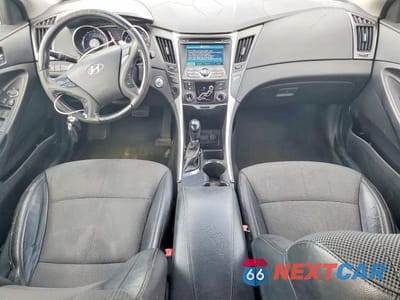 Zdjęcie 8 z 12 samochodu: 2011 HYUNDAI SONATA SE VIN:5NPEC4ACXBH054702 - miniatura