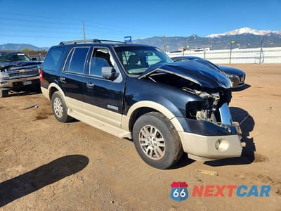 Czwarte zdjęcie samochodu z boku: 2007 FORD EXPEDITION EDDIE BAUER VIN:1FMFU17507LA82287 - miniatura