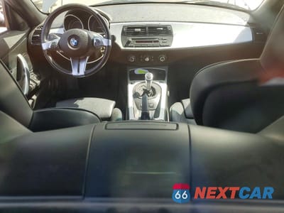 Zdjęcie 8 z 12 samochodu: 2008 BMW Z4 3.0SI VIN:4USBU53558LW93587 - miniatura