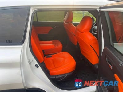 Zdjęcie 6 z 13 samochodu: 2021 TOYOTA HIGHLANDER XSE VIN:5TDJZRBH1MS132141 - miniatura