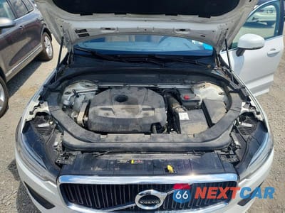 Zdjęcie 12 z 13 samochodu: 2019 VOLVO XC60 T6 VIN:YV4A22RK1K1348317 - miniatura