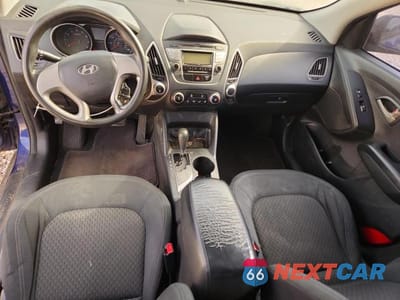 Zdjęcie 8 z 13 samochodu: 2010 HYUNDAI TUCSON GLS VIN:KM8JT3AC9AU086565 - miniatura