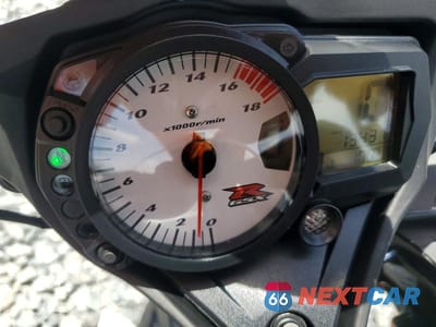 Zdjęcie 7 z 9 samochodu: 2006 SUZUKI GSX-R750 K6 VIN:JS1GR7KA562105756 - miniatura