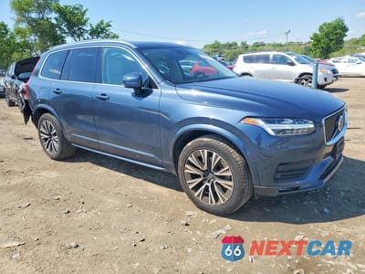 Czwarte zdjęcie samochodu z boku: 2020 VOLVO XC90 T5 MOMENTUM VIN:YV4102PK8L1619724 - miniatura