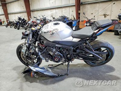 Trzecie zdjęcie samochodu z tyłu: 2025 SUZUKI GSX-R1000 R VIN:JS1DM11H3S7100243 - miniatura
