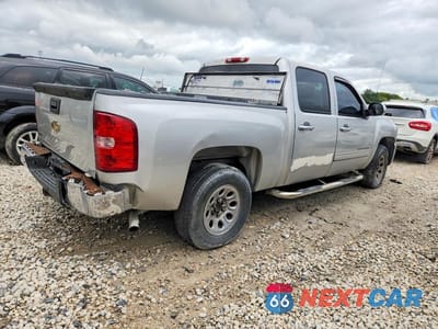 Trzecie zdjęcie samochodu z tyłu: 2011 CHEVROLET SILVERADO C1500 LT VIN:3GCPCSEA4BG152655 - miniatura