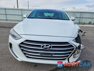 Piąte zdjęcie samochodu w środku: 2017 HYUNDAI ELANTRA SE VIN:5NPD74LF0HH189073 - miniatura