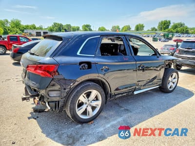 Trzecie zdjęcie samochodu z tyłu: 2019 AUDI Q5 PREMIUM PLUS VIN:WA1BNAFYXK2021078 - miniatura