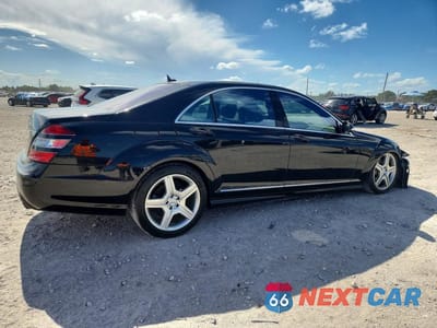 Trzecie zdjęcie samochodu z tyłu: 2008 MERCEDES-BENZ S 550 VIN:WDDNG71X98A159181 - miniatura