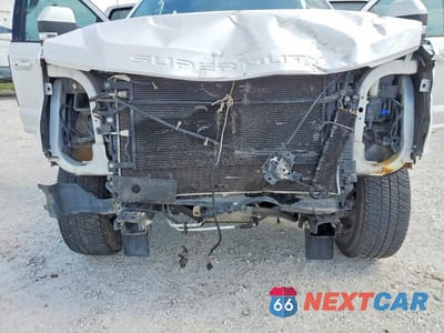 Zdjęcie 9 z 10 samochodu: 2019 FORD F350 SUPER DUTY VIN:1FT8W3BT3KEE18472 - miniatura