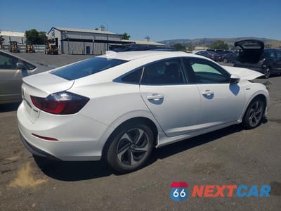 Trzecie zdjęcie samochodu z tyłu: 2021 HONDA INSIGHT EX VIN:19XZE4F50ME003920 - miniatura