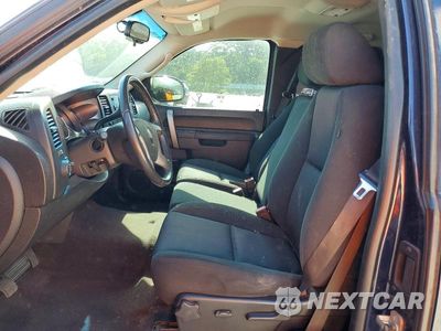 Zdjęcie 7 z 12 samochodu: 2010 GMC SIERRA C1500 SLE VIN:1GTSCVE03AZ252182 - miniatura