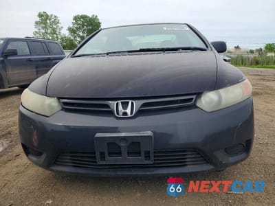 Piąte zdjęcie samochodu w środku: 2008 HONDA CIVIC LX VIN:2HGFG12678H554464 - miniatura