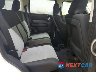 Zdjęcie 11 z 13 samochodu: 2008 DODGE NITRO SXT VIN:1D8GU28K08W114501 - miniatura