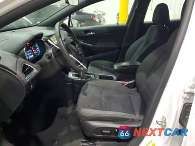 Zdjęcie 7 z 12 samochodu: 2017 CHEVROLET CRUZE LT VIN:1G1BE5SM0H7148815 - miniatura