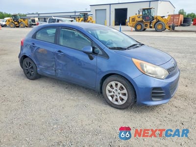 Czwarte zdjęcie samochodu z boku: 2016 KIA RIO LX VIN:KNADM5A38G6569596 - miniatura