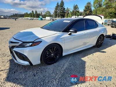 2021 TOYOTA CAMRY XSE 4T1K31AK4MU020865 - główne zdjęcie licytacji z USA - miniatura