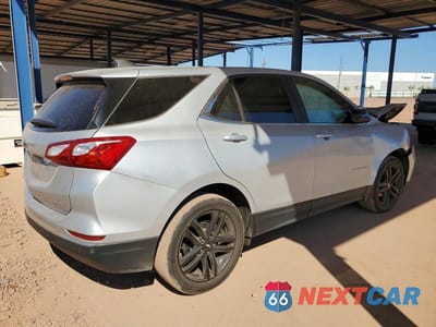 Trzecie zdjęcie samochodu z tyłu: 2021 CHEVROLET EQUINOX LT VIN:2GNAXUEV4M6133246 - miniatura