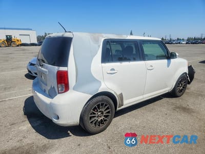 Trzecie zdjęcie samochodu z tyłu: 2012 SCION XB BASE VIN:JTLZE4FE7CJ008974 - miniatura