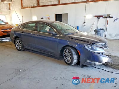 Czwarte zdjęcie samochodu z boku: 2016 CHRYSLER 200 LIMITED VIN:1C3CCCAB1GN131249 - miniatura