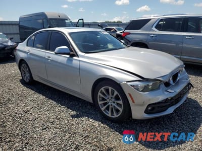 Czwarte zdjęcie samochodu z boku: 2016 BMW 320 XI VIN:WBA8E5G59GNT41202 - miniatura