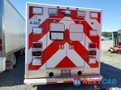 Zdjęcie 6 z 12 samochodu: 2019 CHEVROLET EXPRESS G3500 AMBULANCE VIN:1GB3GRCG6K1255632 - miniatura