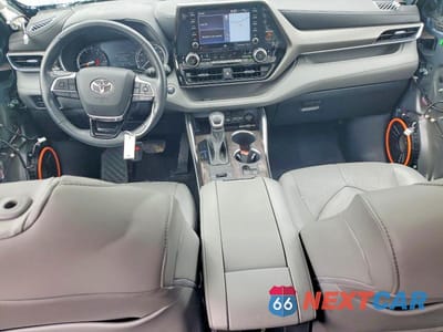 Zdjęcie 8 z 14 samochodu: 2021 TOYOTA HIGHLANDER LIMITED VIN:5TDYZRAH5MS084854 - miniatura
