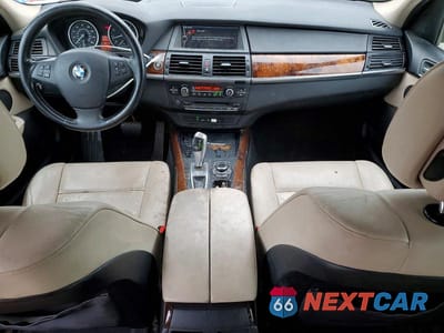 Zdjęcie 8 z 14 samochodu: 2013 BMW X5 XDRIVE35I VIN:5UXZV4C58D0B03102 - miniatura