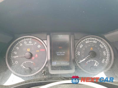 Zdjęcie 9 z 12 samochodu: 2016 TOYOTA TACOMA TRD SPORT VIN:5TFCZ5AN0GX029252 - miniatura
