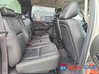 Zdjęcie 10 z 12 samochodu: 2013 CHEVROLET AVALANCHE LTZ VIN:3GNTKGE72DG123586 - miniatura