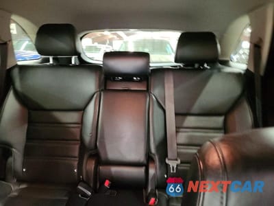 Zdjęcie 10 z 13 samochodu: 2016 KIA SORENTO EX VIN:5XYPHDA19GG038580 - miniatura
