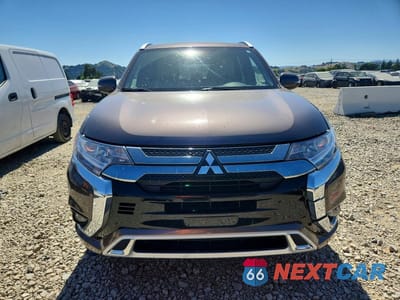 Piąte zdjęcie samochodu w środku: 2019 MITSUBISHI OUTLANDER SEL VIN:JA4J24A54KZ050411 - miniatura