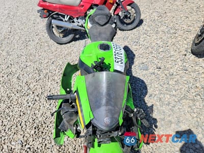 Piąte zdjęcie samochodu w środku: 2025 KAWASAKI ZX1002 L VIN:JKBZXVL12SA018667 - miniatura
