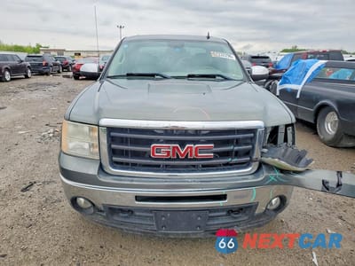 Piąte zdjęcie samochodu w środku: 2011 GMC SIERRA K1500 SLE VIN:3GTP2VE30BG113227 - miniatura