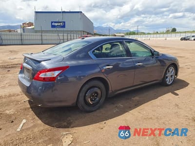 Trzecie zdjęcie samochodu z tyłu: 2009 NISSAN MAXIMA 3.5 S VIN:1N4AA51E09C819908 - miniatura