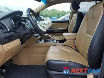 Zdjęcie 7 z 13 samochodu: 2016 KIA SEDONA LX VIN:KNDMB5C14G6213537 - miniatura