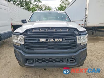 Piąte zdjęcie samochodu w środku: 2021 RAM 3500 TRADESMAN VIN:3C63RRGL0MG514284 - miniatura