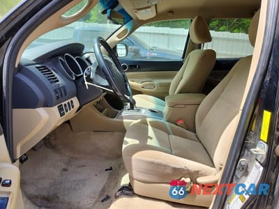 Zdjęcie 7 z 12 samochodu: 2009 TOYOTA TACOMA DOUBLE CAB VIN:3TMLU42N09M030983 - miniatura