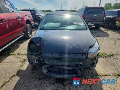 Piąte zdjęcie samochodu w środku: 2013 FORD FOCUS ST VIN:1FADP3L98DL127517 - miniatura