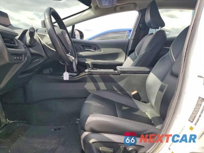 Zdjęcie 7 z 13 samochodu: 2023 TOYOTA PRIUS XLE VIN:JTDADABU9P3001848 - miniatura