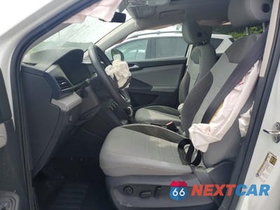 Zdjęcie 7 z 13 samochodu: 2024 VOLKSWAGEN TAOS SE VIN:3VVEX7B21RM064391 - miniatura