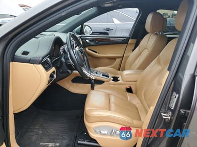 Zdjęcie 7 z 13 samochodu: 2018 PORSCHE MACAN VIN:WP1AA2A54JLB20695 - miniatura