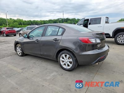 Drugie zdjęcie samochodu z przodu: 2010 MAZDA 3 I VIN:JM1BL1SF2A1276411 - miniatura