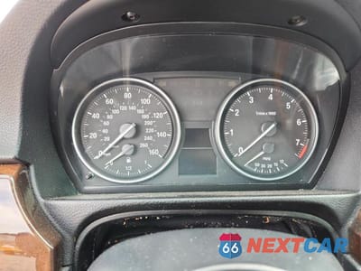 Zdjęcie 9 z 12 samochodu: 2011 BMW 328 I VIN:WBAPH7C57BE681350 - miniatura