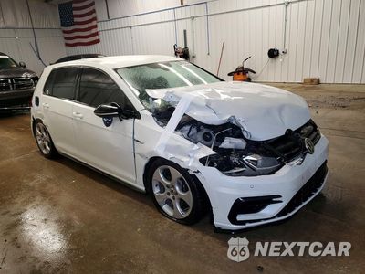 Czwarte zdjęcie samochodu z boku: 2019 VOLKSWAGEN GOLF R VIN:WVWWA7AU5KW189567 - miniatura