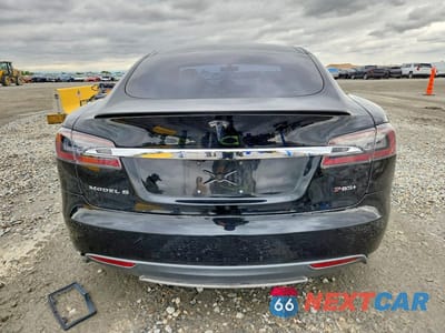 Zdjęcie 6 z 12 samochodu: 2013 TESLA MODEL S VIN:5YJSA1DP4DFP13638 - miniatura