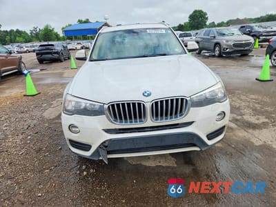 Piąte zdjęcie samochodu w środku: 2017 BMW X3 SDRIVE28I VIN:5UXWZ7C34H0X39851 - miniatura